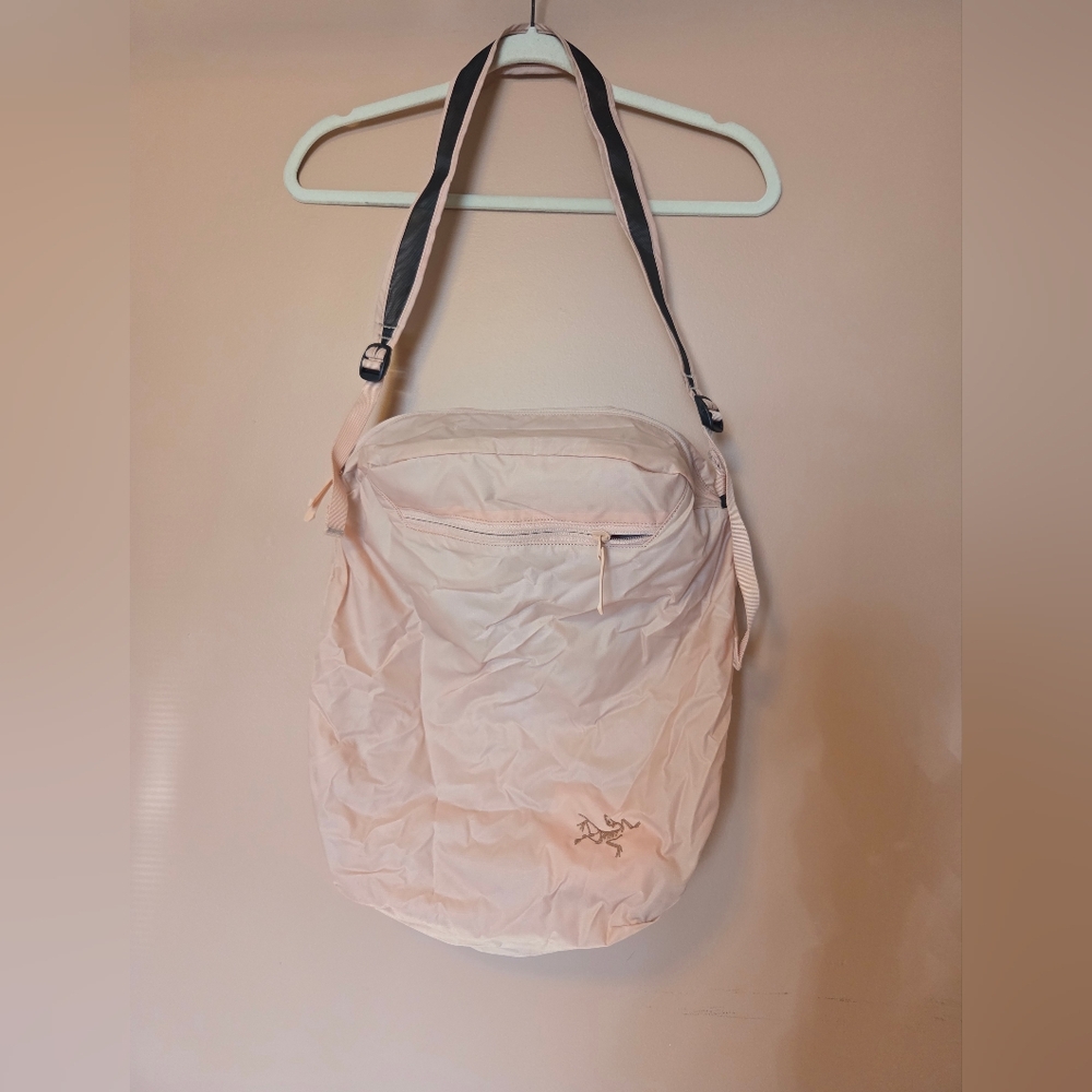 Arc'yeryx 12L heliad tote